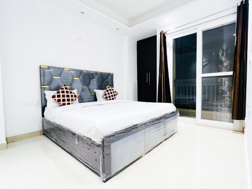 Hotel Max New Delhi Exteriör bild